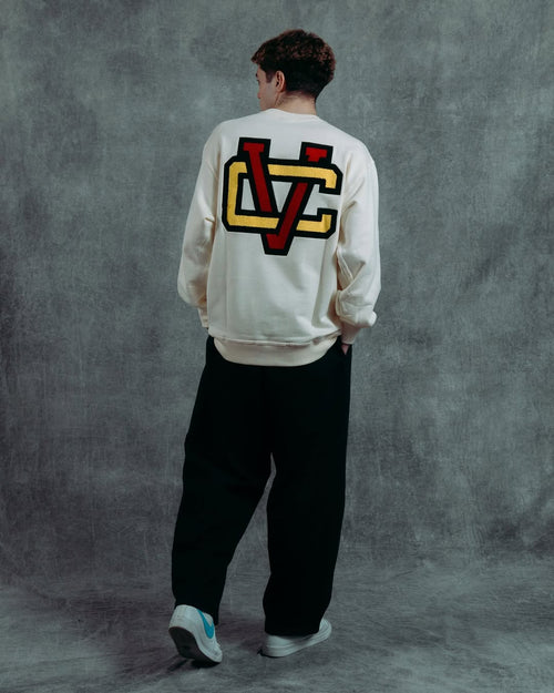 Muted Minimal, Loud Back: 2026 Tee Aesthetics for Clothing Brands